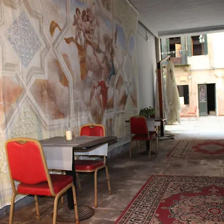 Della Spada 3*